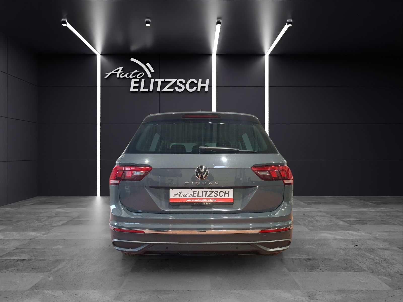 Fahrzeugabbildung Volkswagen Tiguan TSI Active LED Navi ACC RFK SH 18"