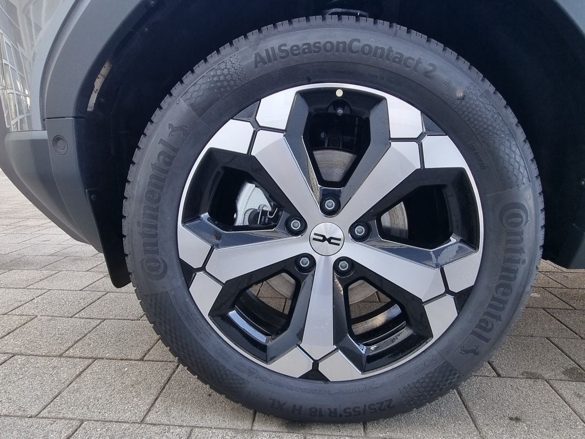 Fahrzeugabbildung Dacia Duster Journey hybrid-G 150 4x4
