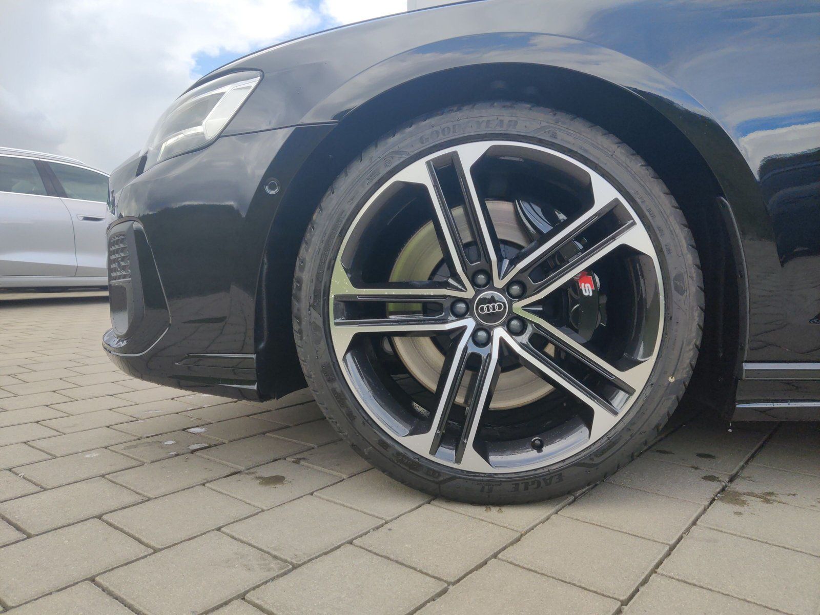 Audi S8 - Bild 9