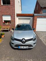 Renault Clio 1.2 16V 75 Limited TÜV 01/2028 - Renault Clio 16v mit Benzin-Antrieb