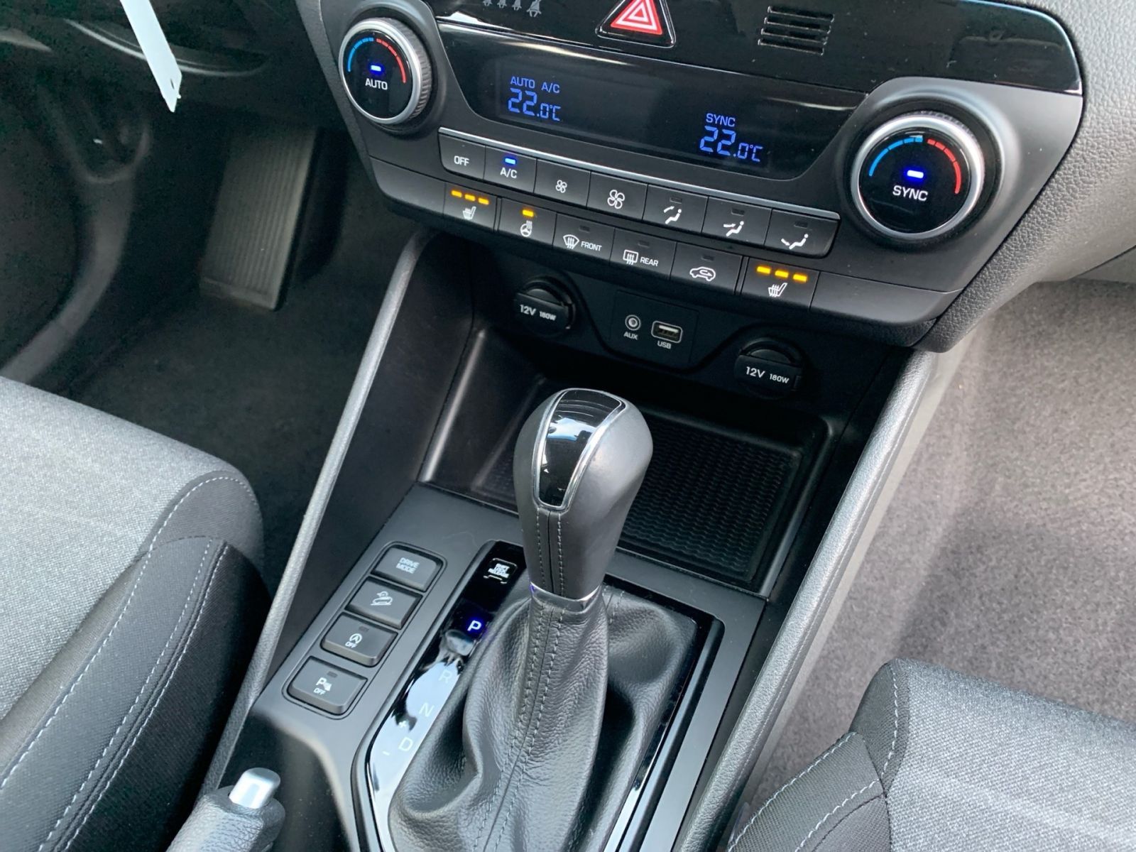 Fahrzeugabbildung Hyundai TUCSON 1.6 Turbo 7-DCT Advantage Navi 1Hd