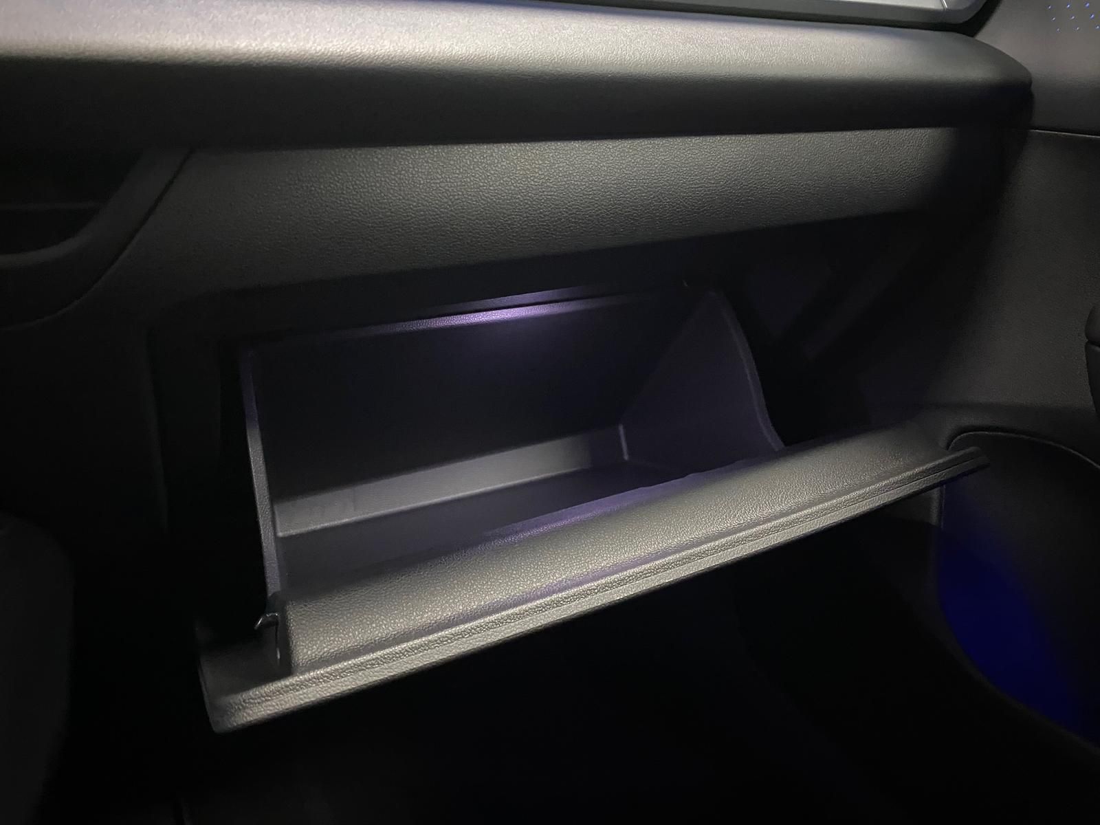 Fahrzeugabbildung Volkswagen T-Roc 1.5 eTSI R-Line NEUES MODELL AHK+ACC+KAMER