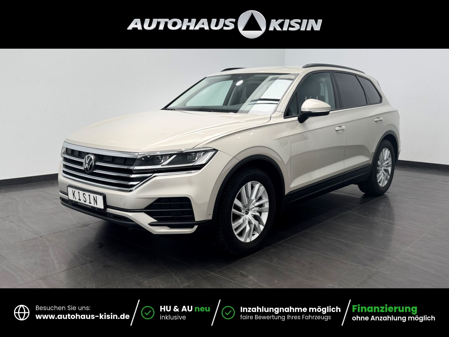 Volkswagen Touareg - 1