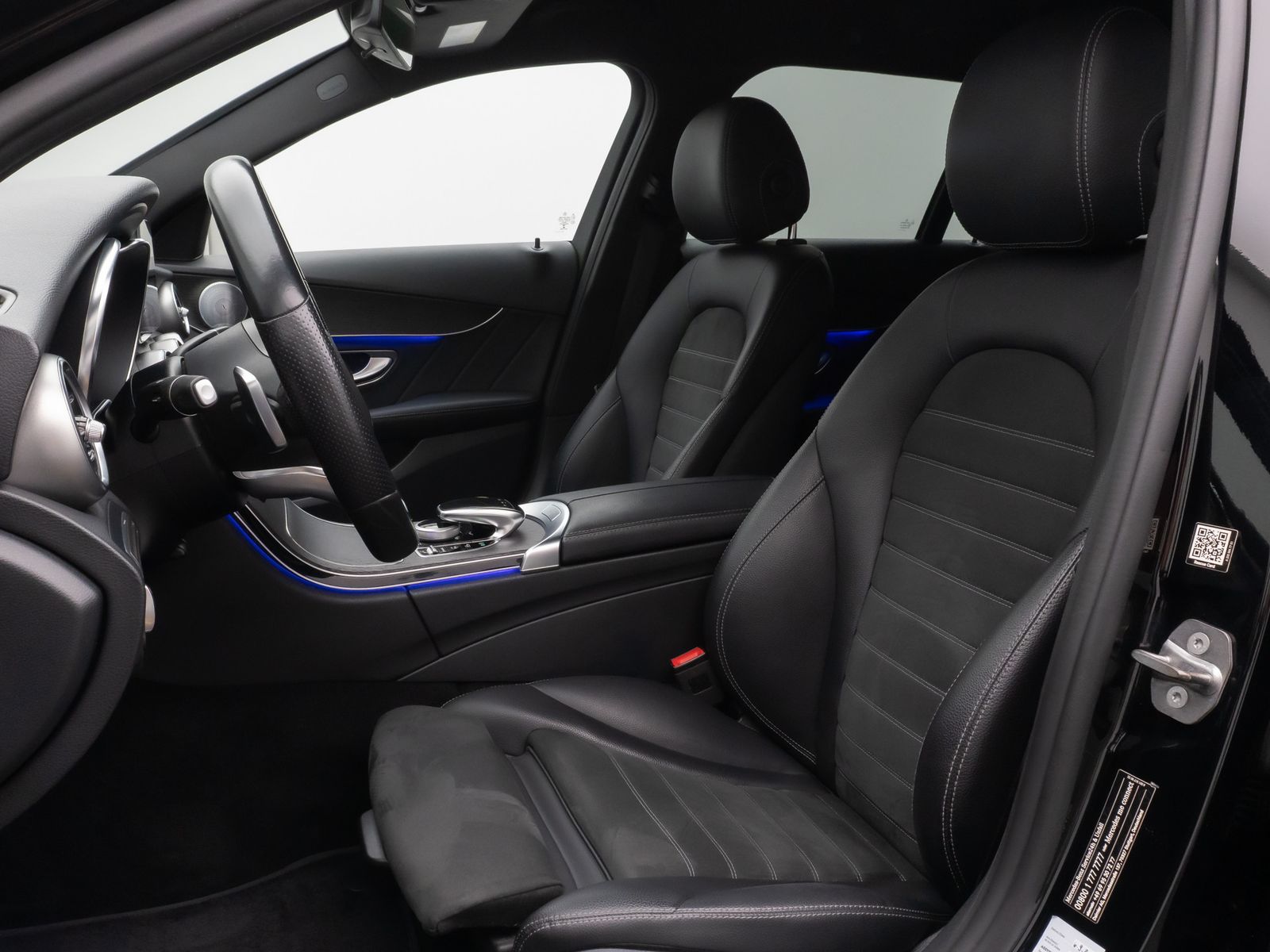 Fahrzeugabbildung Mercedes-Benz C 300d AMG Line 4Matic Kamera Burmester DAB