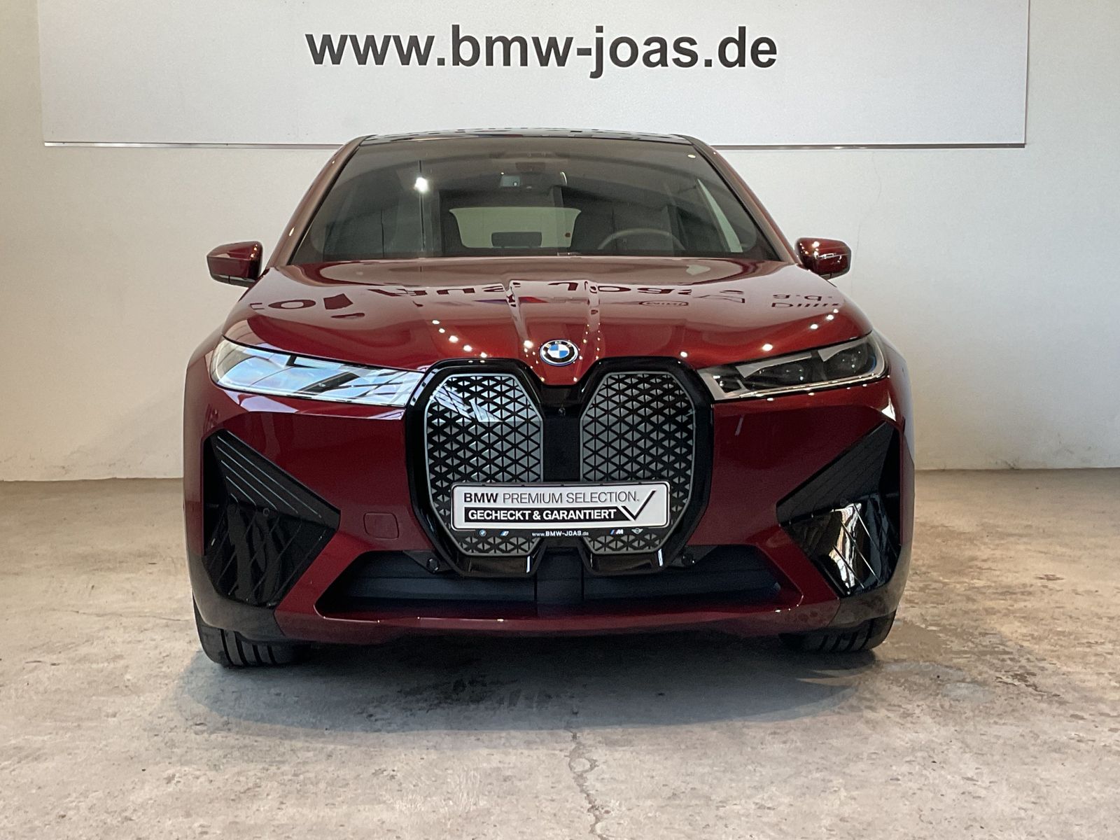 Fahrzeugabbildung BMW iX xDrive50 Sportpaket, aktive Sitzbelüftung vor
