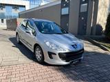 Peugeot 308 Tendance - Peugeot 308 Tendance mit Benzin-Antrieb