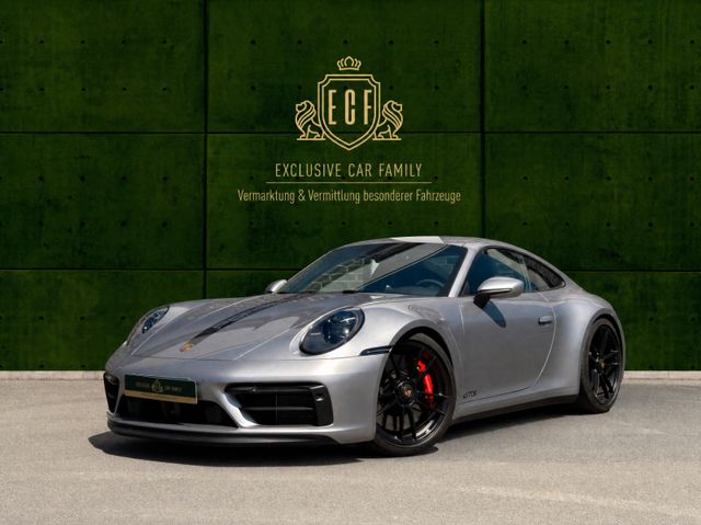 PORSCHE 992 Carrera 4 GTS - Schale - Pepita - Akrapovic
