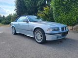 BMW 3er Cabrio Oldtimer - BMW 320 aus 1996
