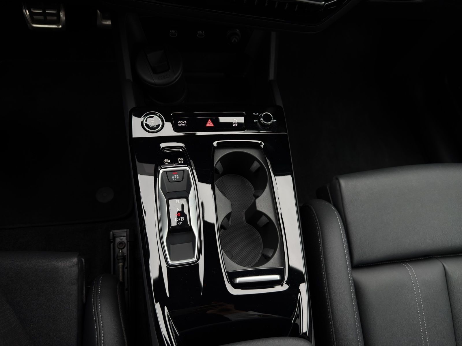 Audi Q6 e-tron - Bild 12
