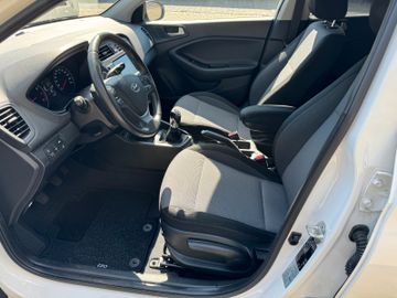 Hyundai i20 1.0 T-GDI Kilmaanlage Rückfahrkamera