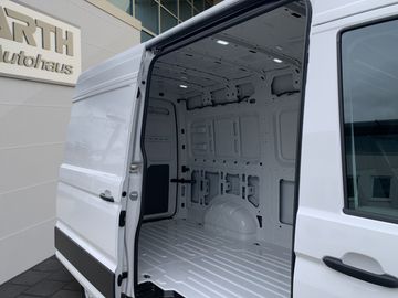 Fahrzeugabbildung Volkswagen Crafter 35 2.0 TDI L2H2+KLIMA+RÜCK-KAMERA+TEMPOM