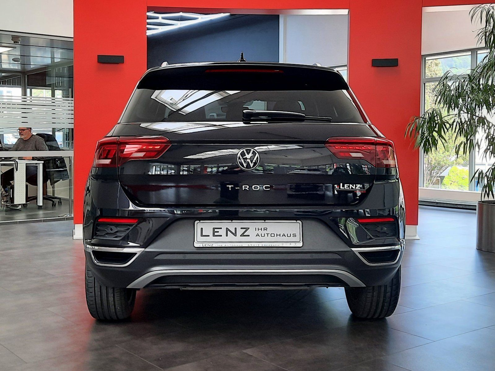 Fahrzeugabbildung Volkswagen T-Roc Sport TSI *Panodach*Navi*Cam*LED*ACC*App*