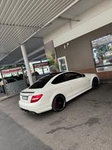Mercedes-Benz C 63 AMG Coupé Autom. AMG - gebrauchte Mercedes-Benz C 63 AMG aus dem Jahr 2011