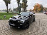 BMW X6 M50 M50d - - blaue BMW X6 M50