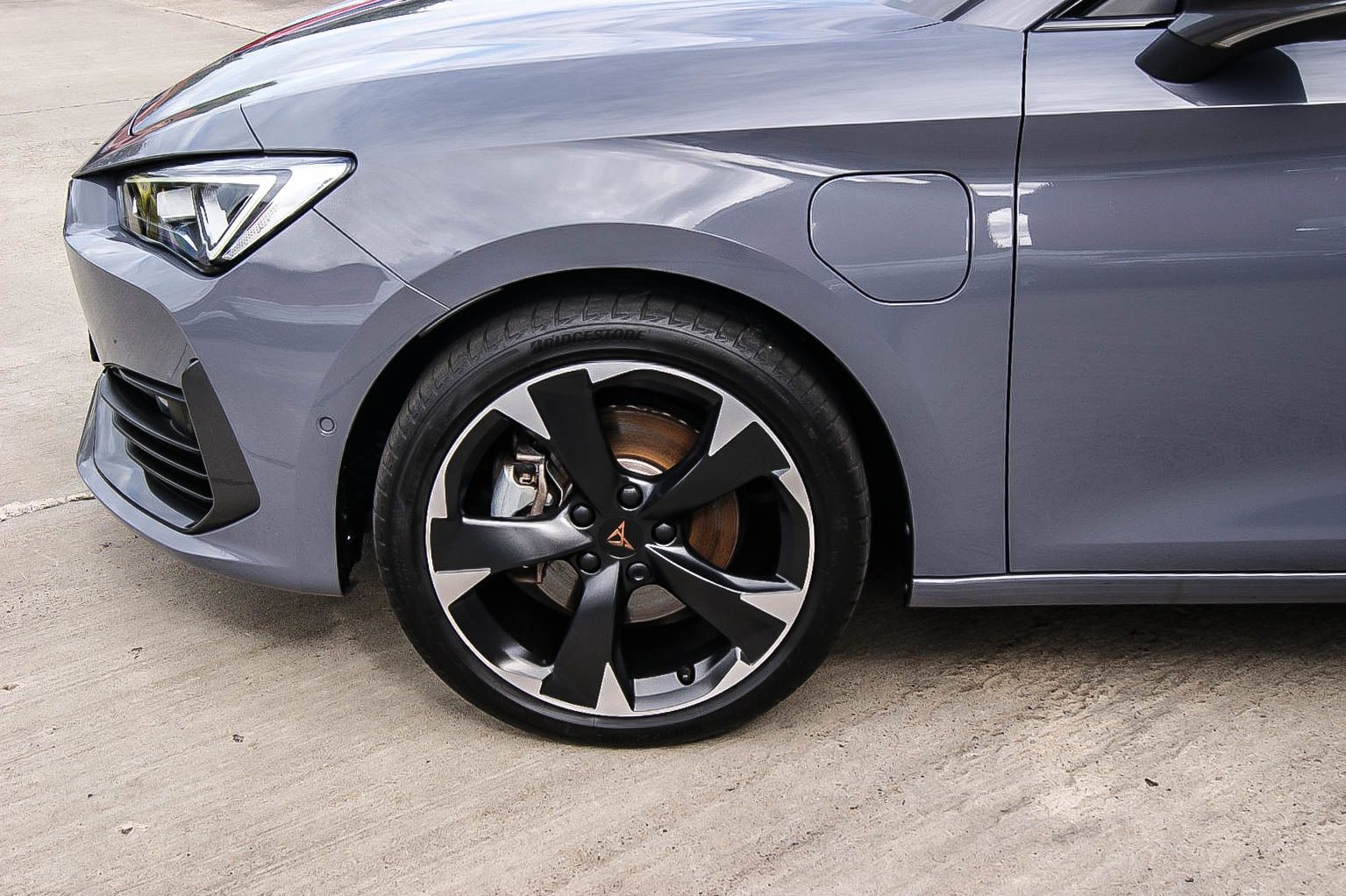 Fahrzeugabbildung CUPRA Leon Sportstourer e-HYBRID VIRTUAL ACC XL 1HAND