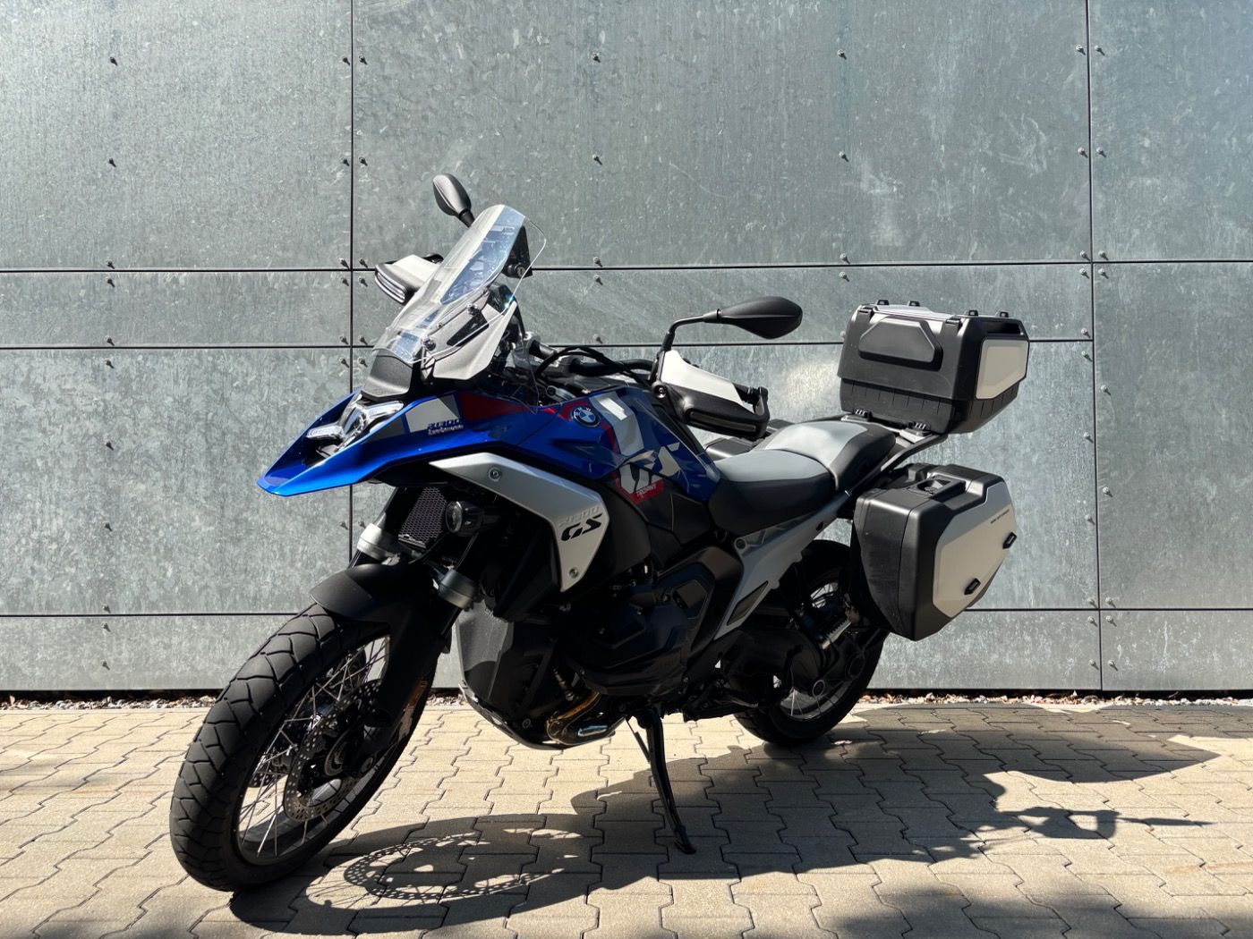 Fahrzeugabbildung BMW R 1300 GS Trophy ASA Adaptive Fahrzeughöhenregel