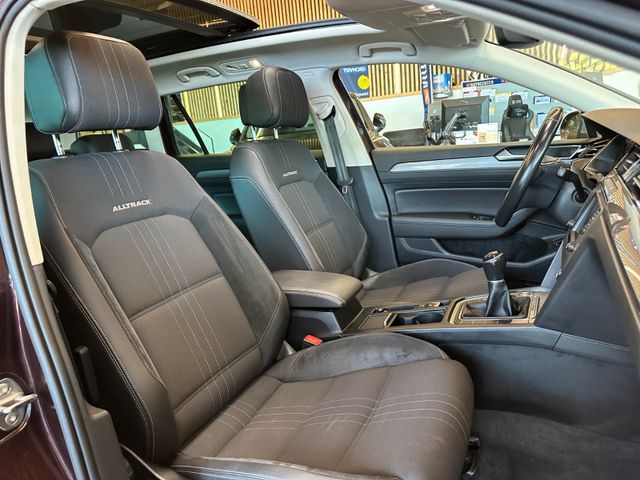 Volkswagen Passat Alltrack *PANO*3-Zonen*Keyless*AHK*