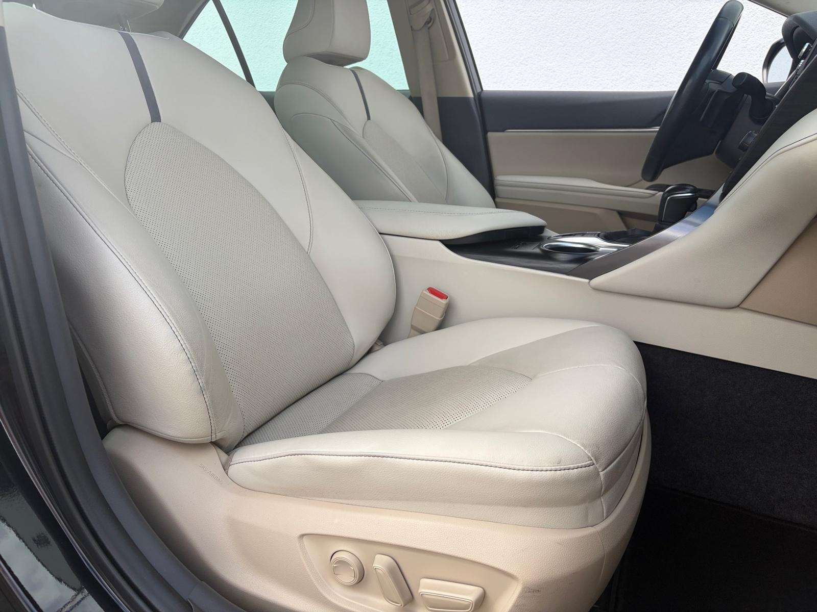 Toyota Camry 2,5 Hybrid Executive