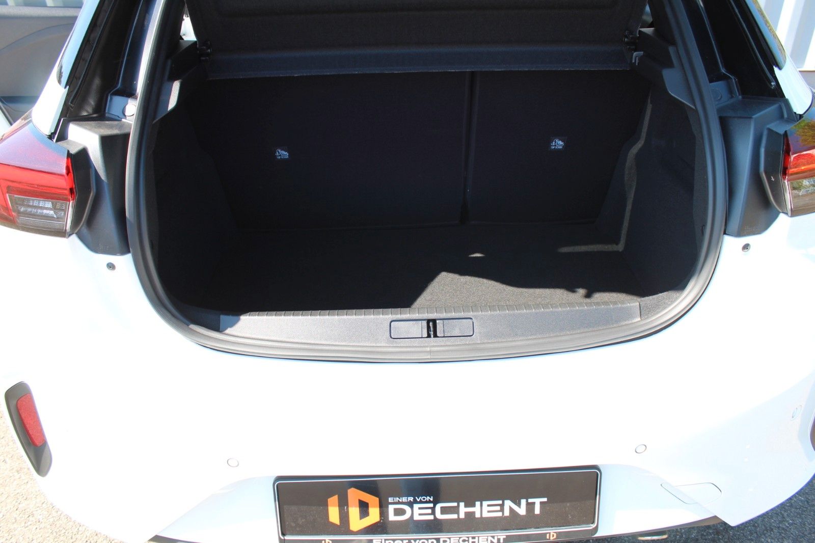 Fahrzeugabbildung Opel Corsa GS 1.2T,Navi,MatrixLED,Kamera,Sitzhz,Allw.