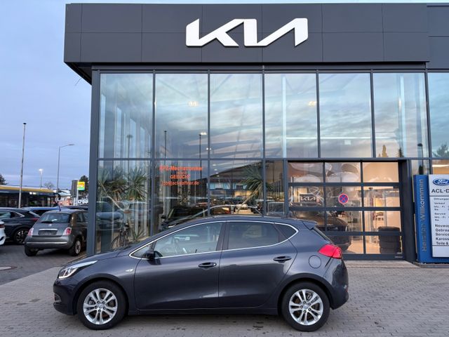 Kia Ceed FIFA World Cup Edition Navi Mehrzonenklima