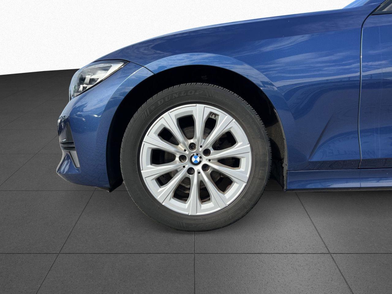 BMW 318d Touring  Live Prof LED SHZ 3Klima PDC Komf.