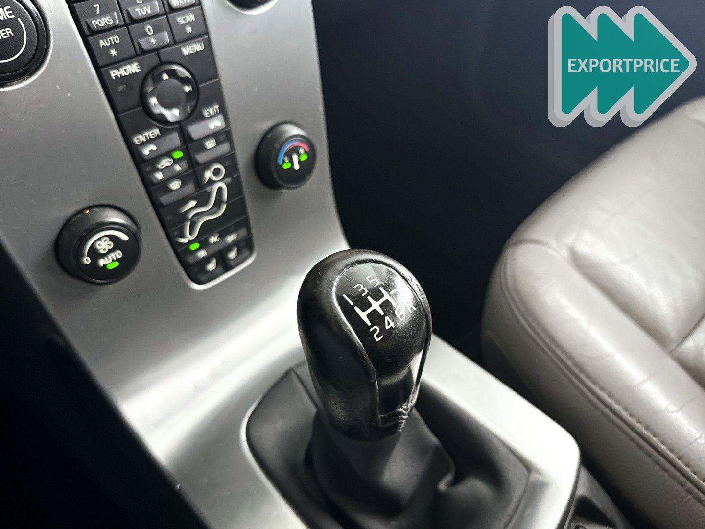 Volvo V50 2004 — photo 15