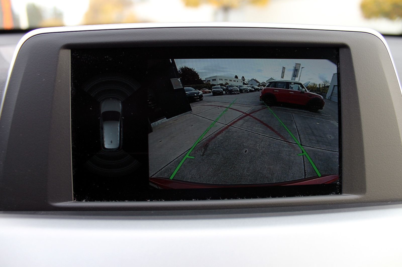 Fahrzeugabbildung BMW X1 sDrive 20i Steptr. Advantage KAM PDC SHZ TEMP