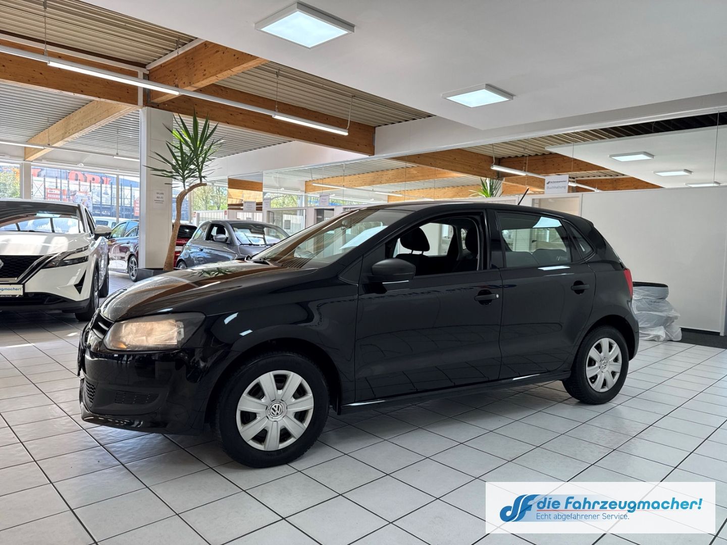 Fahrzeugabbildung Volkswagen Polo V Trendline Klimaautom TÜV 10/27 *EXPORT