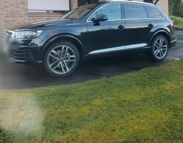 Audi Q7 3.0i V6 24 TFSI Quattro