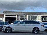 BMW 530d Touring*GARANTIE*KAMERA* - BMW 530 mit Diesel-Antrieb: Weiß