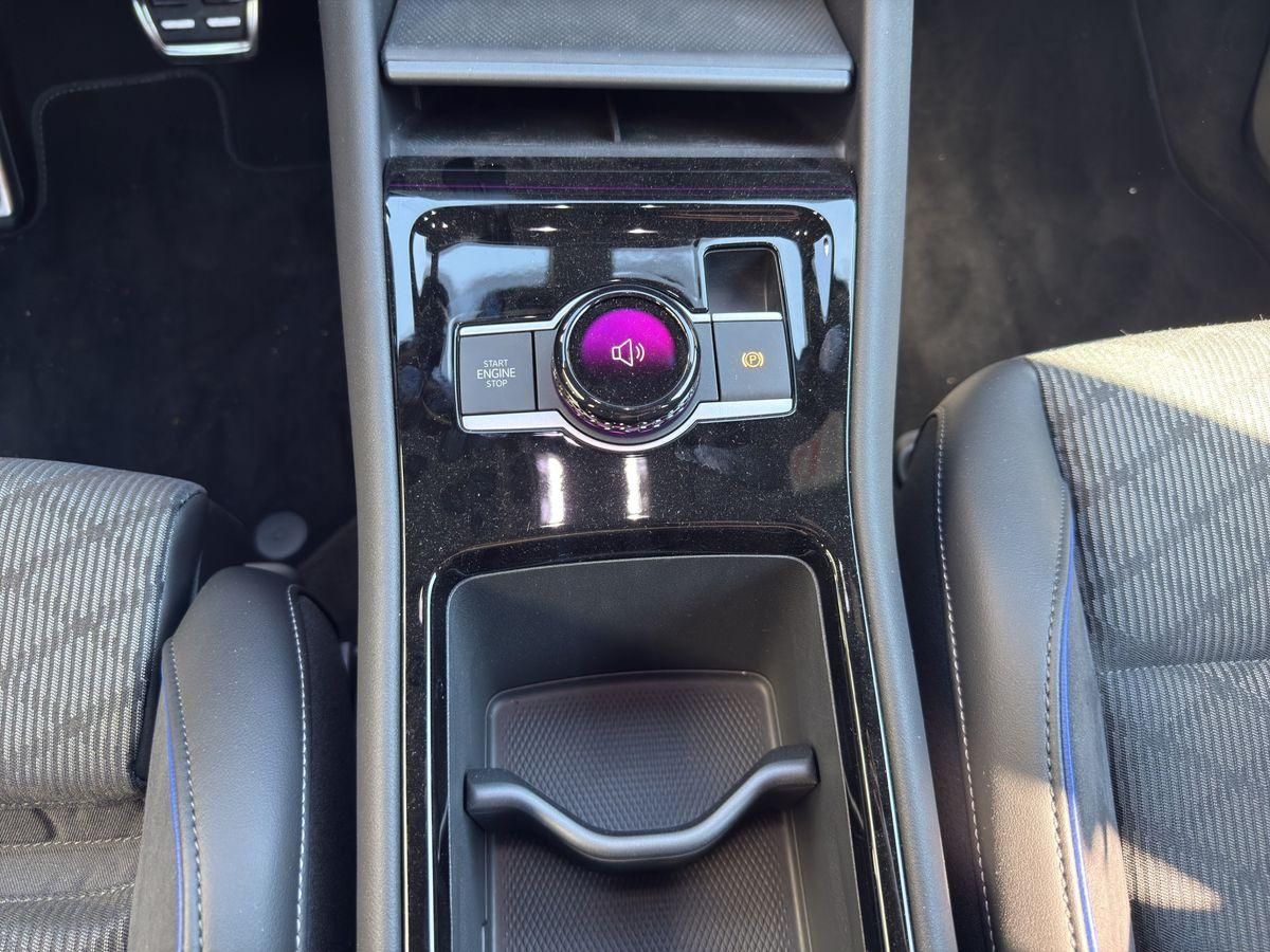 Fahrzeugabbildung Volkswagen Tayron R-Line 2.0 TSI 150 kW 4Motion