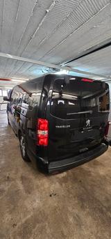 Peugeot Traveller BlueHDi 180 S&S EAT8 Business VIP L3 - schwarze Peugeot Traveller