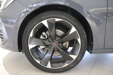 Fotografie des Cupra Leon Sportstourer 1.5 eTSI DSG