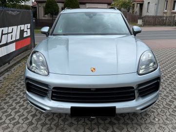 Porsche Cayenne - 2