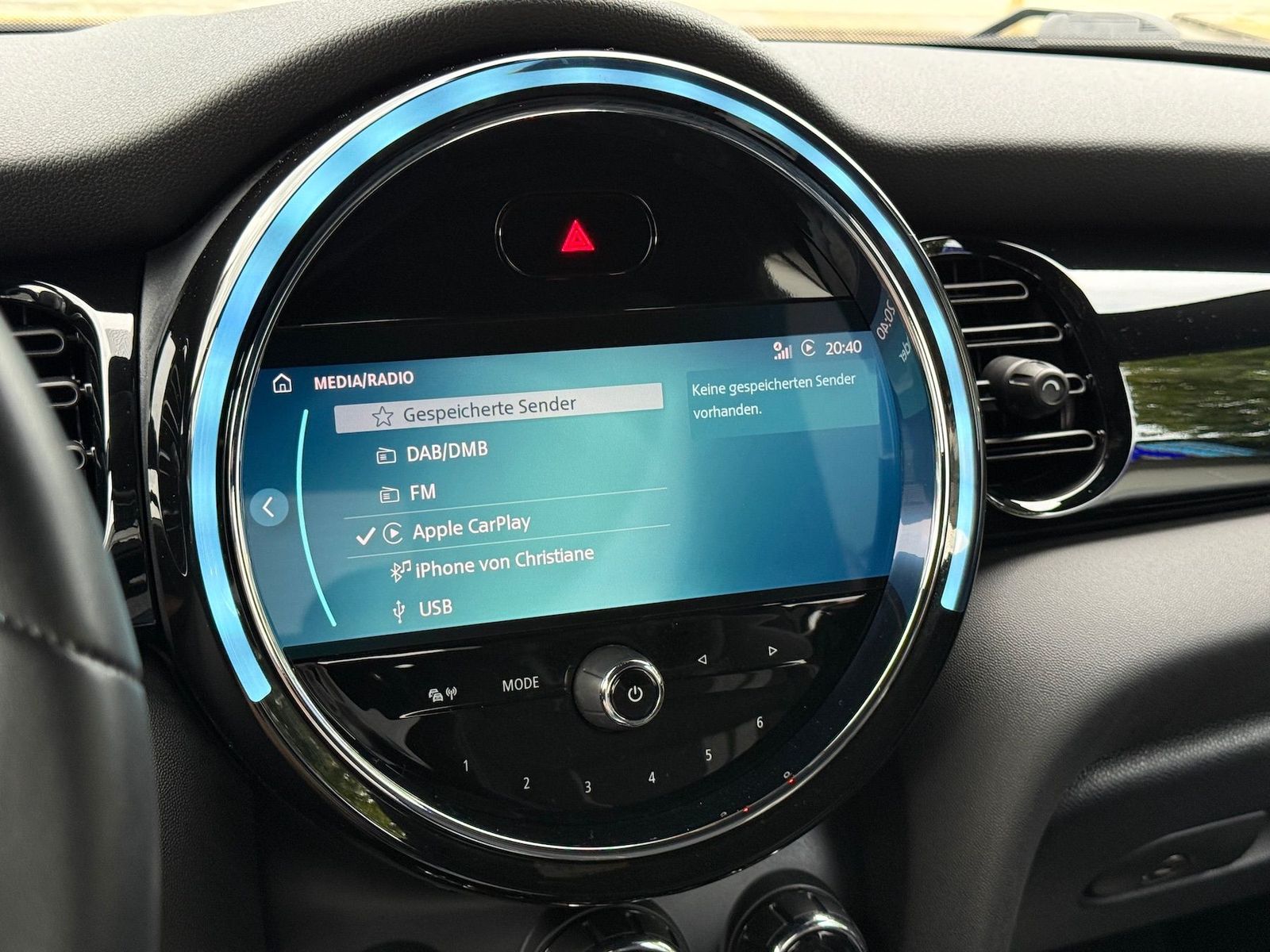 Fahrzeugabbildung MINI John Cooper Works Cabrio NAVI|KAMERA|ESS.-TRIM