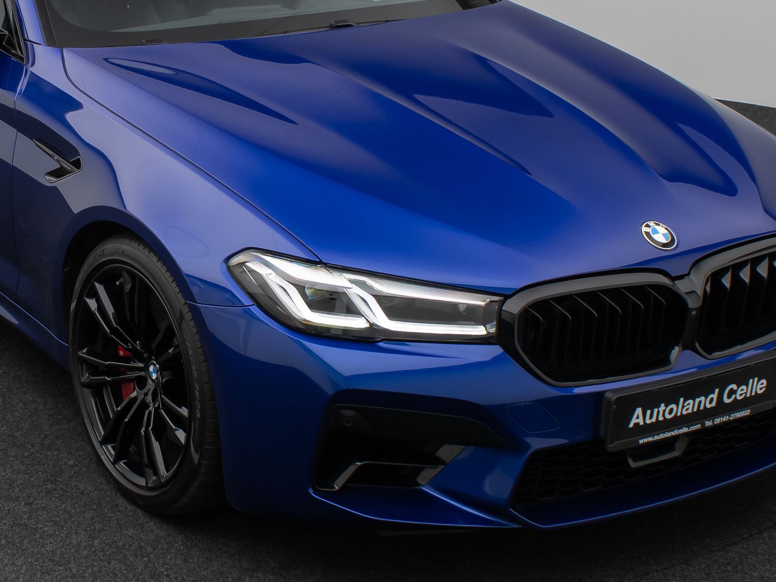 Fahrzeugabbildung BMW M5 Competition xD 360°HUD DAB B&W SoftCl Komfort