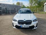 BMW ix3 - weiße BMW iX3