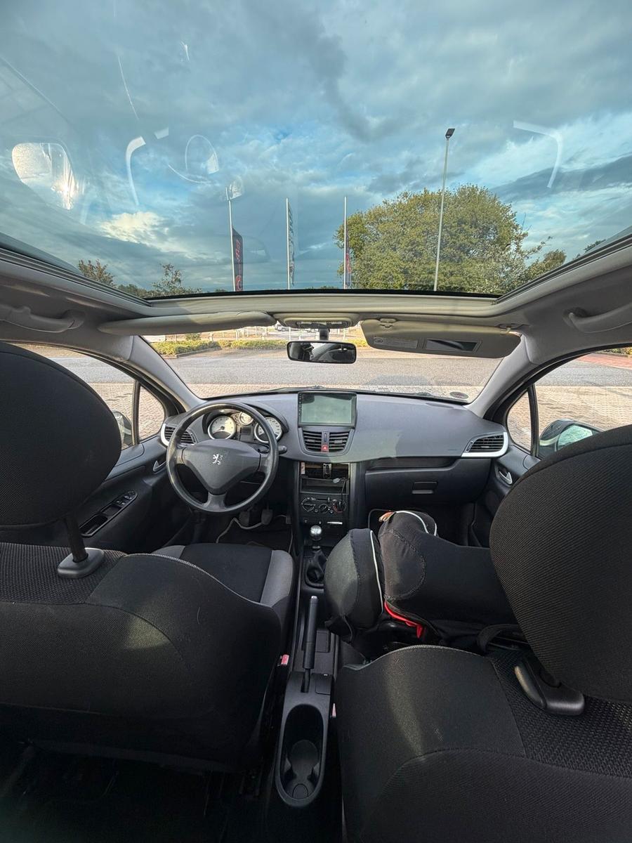 Peugeot 207 2009 — photo 10