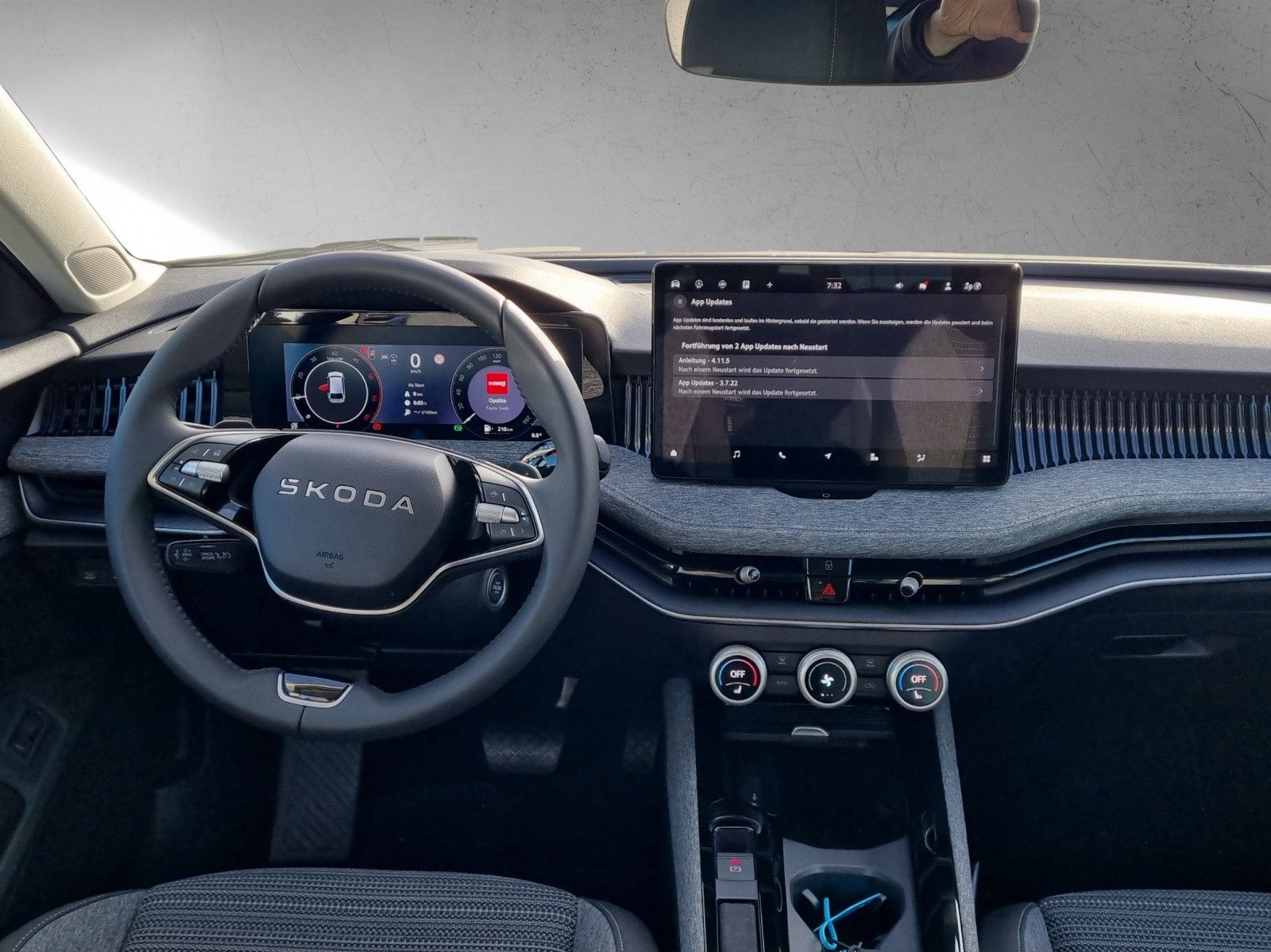 Fahrzeugabbildung SKODA Superb Combi Selection 2,0 TDI 142KW/193PS AHK