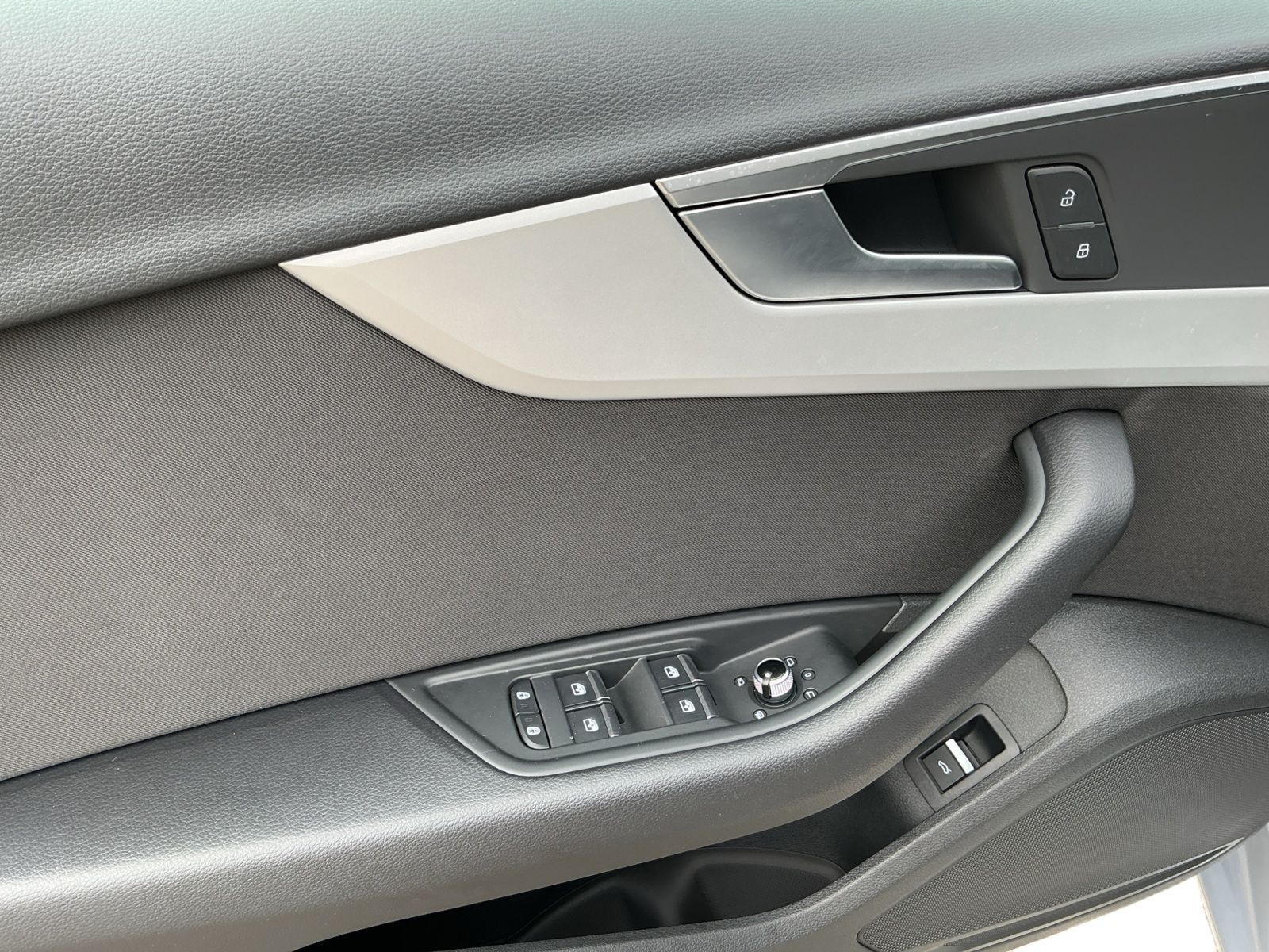 Audi A4 - Bild 15