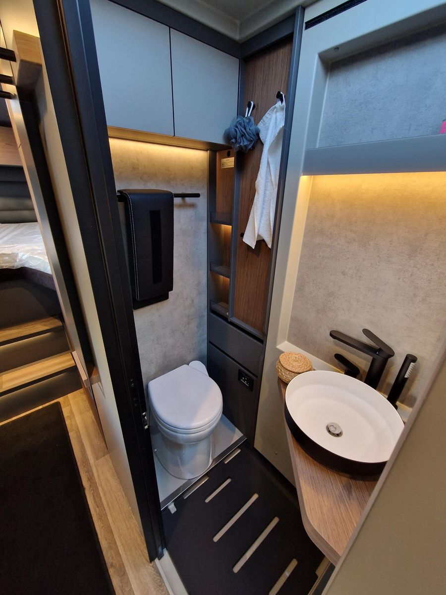 Fahrzeugabbildung Niesmann + Bischoff Arto 78 Verfügbar ab November 2025