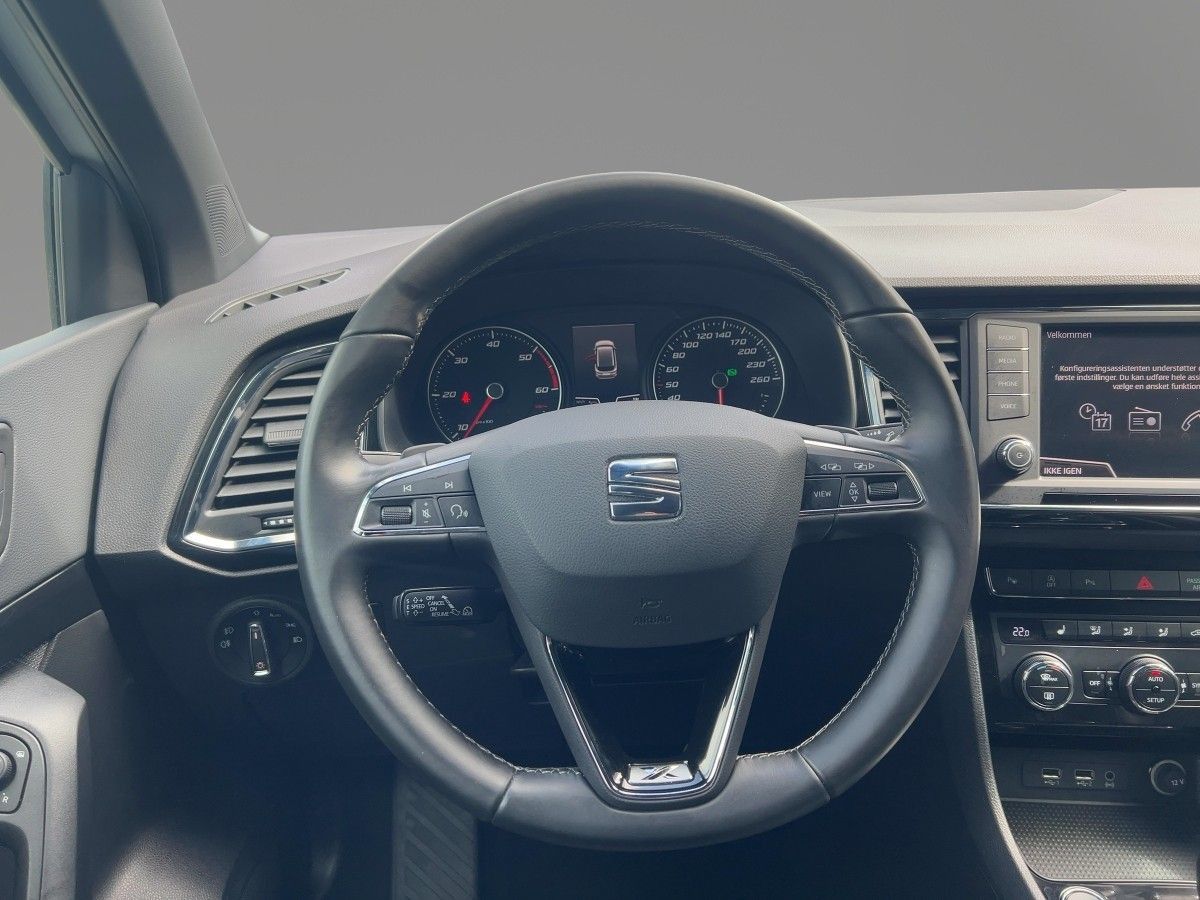 Seat Ateca 1.6 TDI Xcellence DSG LED Navi Kamera foto 10