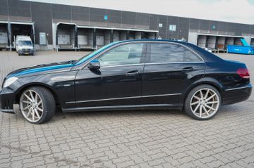 Mercedes E 220 - 4