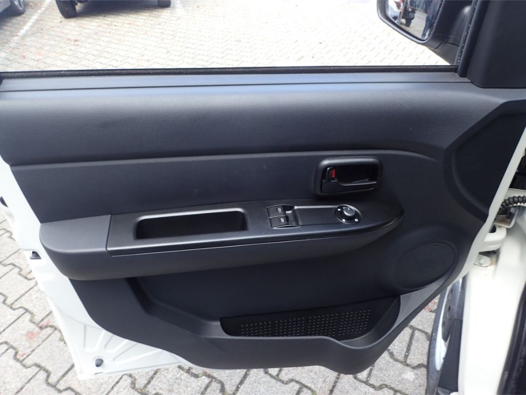 Fahrzeugabbildung Piaggio Porter NP6 Singlewheel LPG Kastenaufbau 3,07m Ra