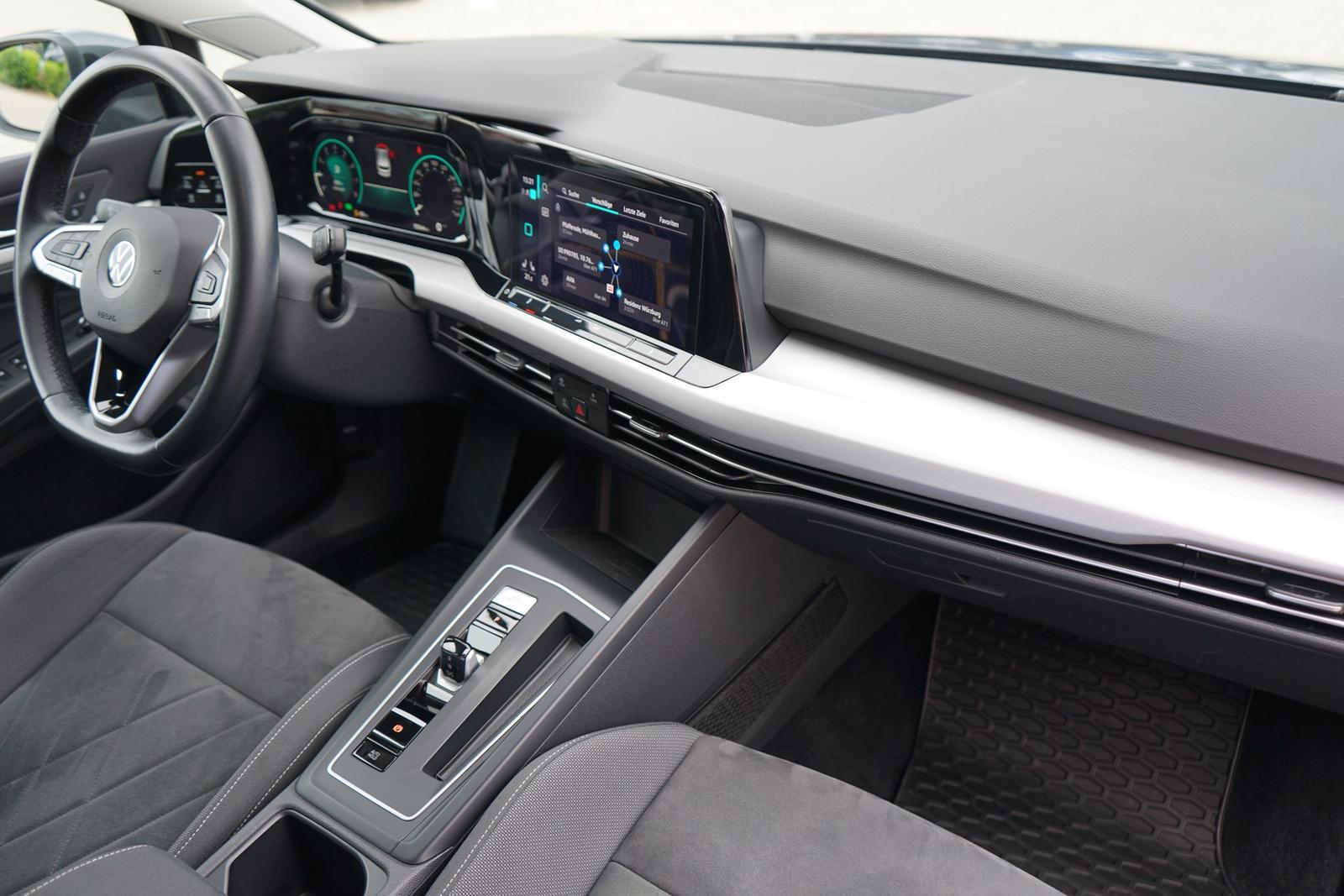 Volkswagen Golf VIII 1.5 eTSI DSG Style LED Navi HarmanKard, миниатюра 5