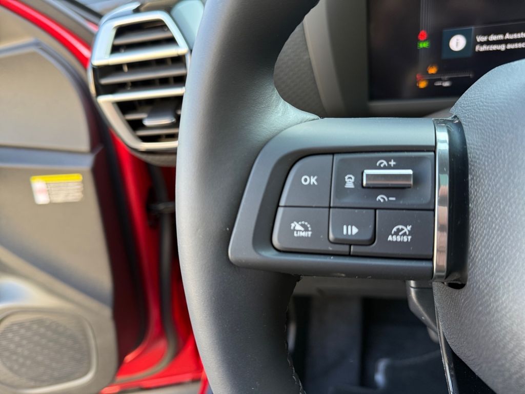 Fahrzeugabbildung Citroën C4 Hybrid 145 MAX Neuwagen*Schiebedach*Winter-P.