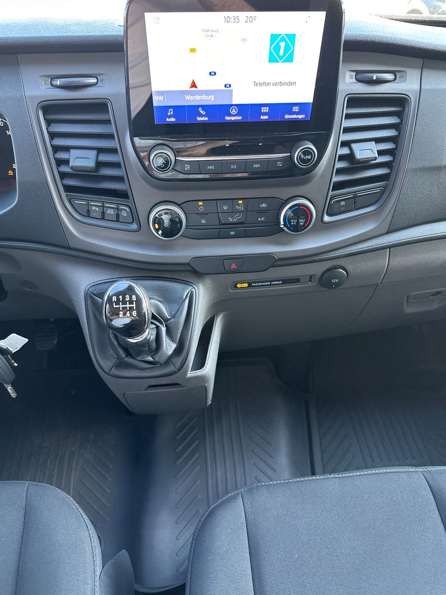 Fahrzeugabbildung Ford Transit Custom 280 L1H1 SORTIMO+NAV+KAMERA+PDC