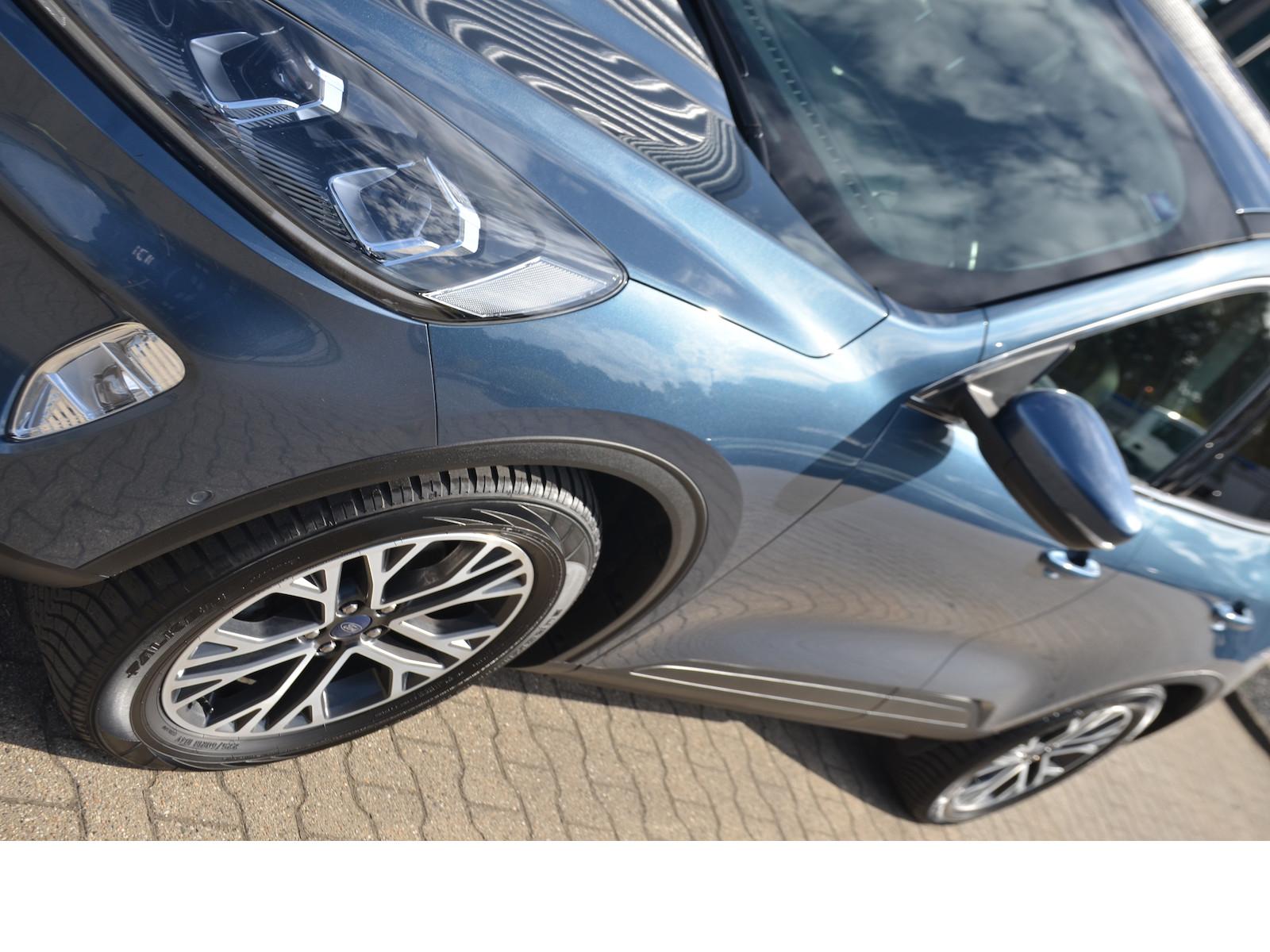 Ford Kuga Titanium 2.0 ALLRAD Ahk Sound Head Up ++