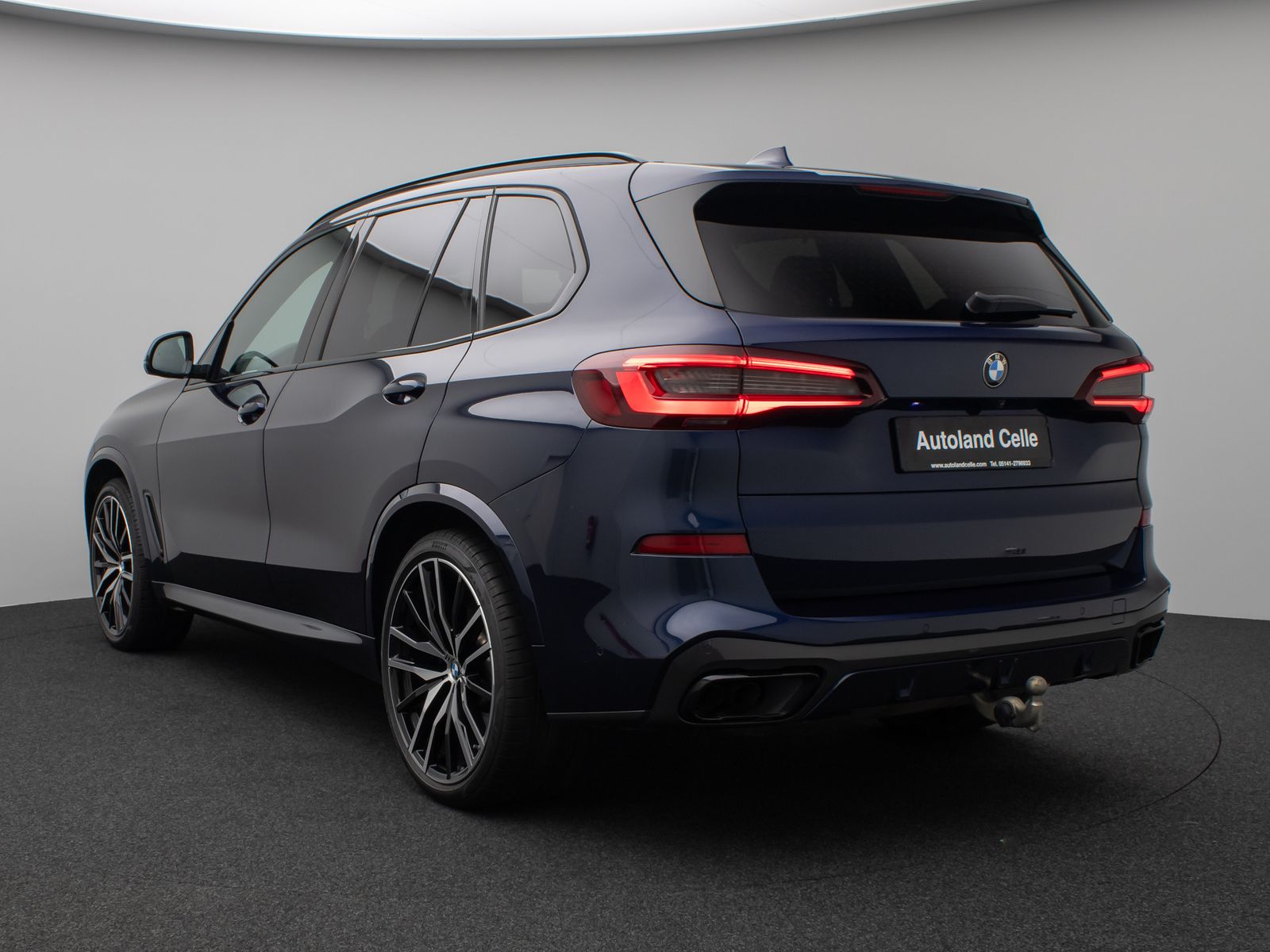 Fahrzeugabbildung BMW X5 M50i Panorama 360° DAB H/K AHK Komfort 22Zoll