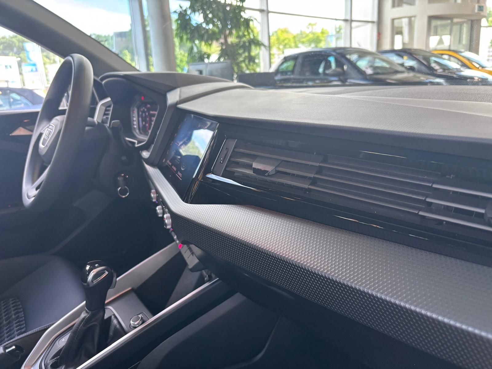 Fahrzeugabbildung Audi A1 Sportback 35 TFSI Carplay KLIMA ALU